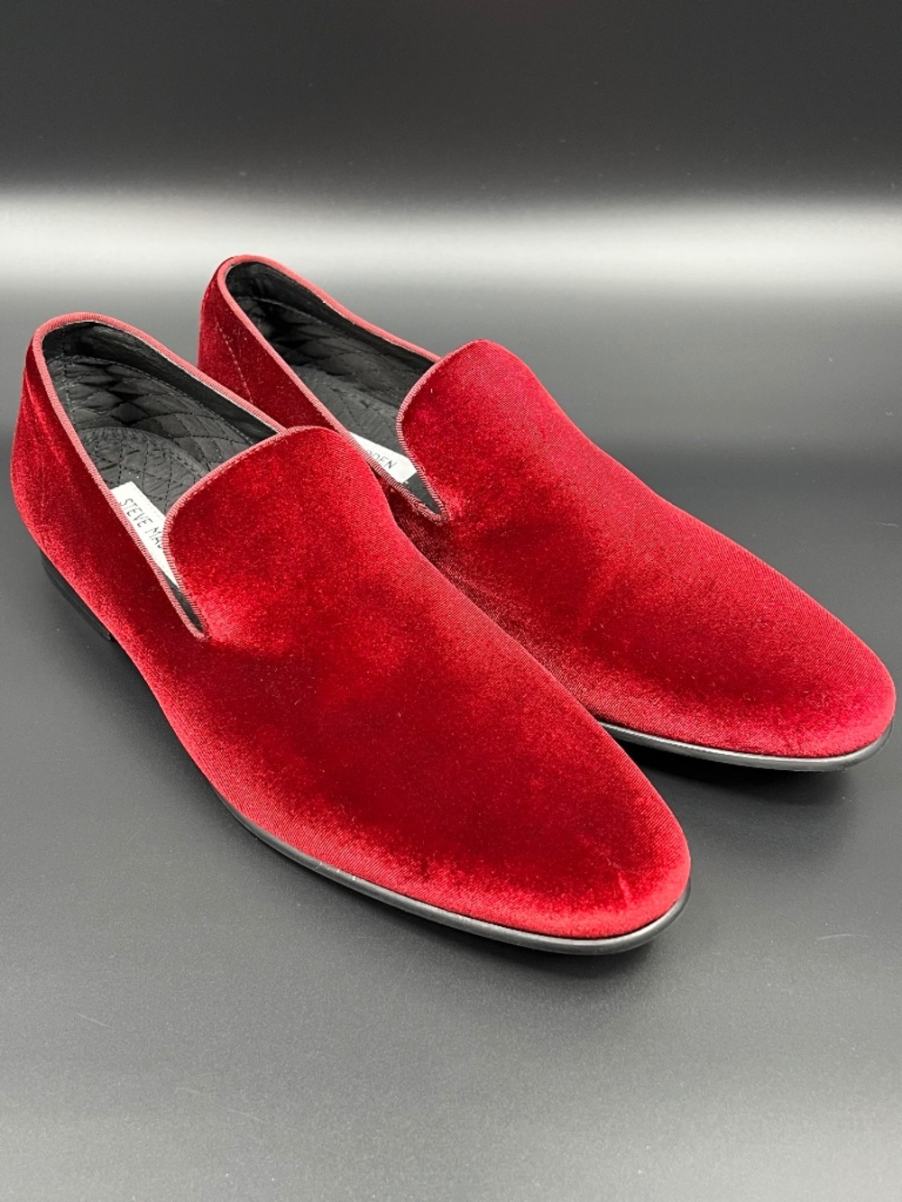 Steve Madden Mens Laight Slip On Smoking Loafers Size US 11M Burgundy Red Velvet